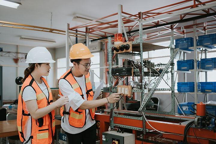 Cara Memilih Jurusan Teknik yang Tepat di 2025